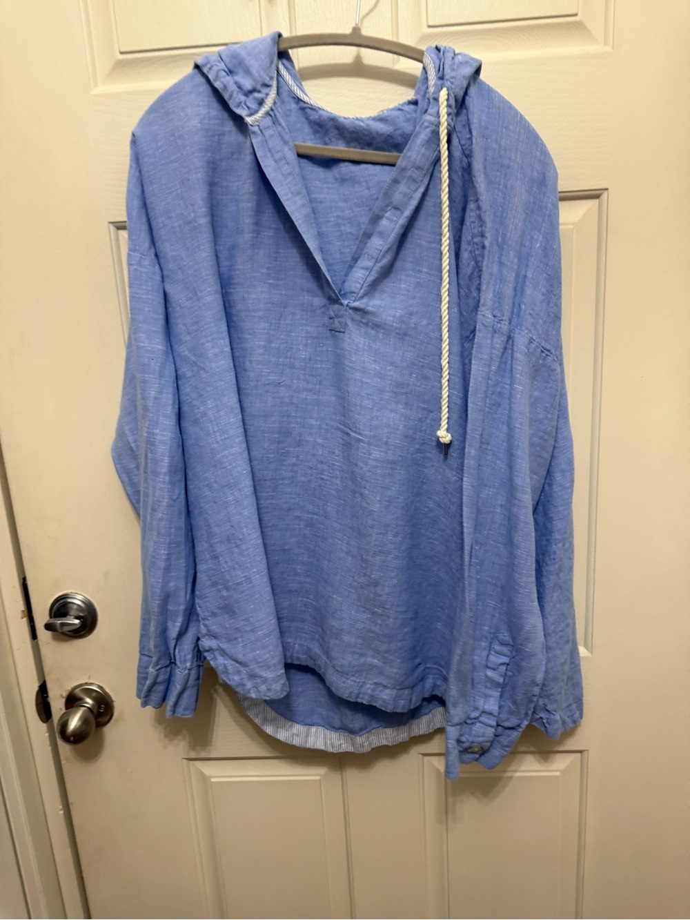 Lou & Grey Sky Blue Hooded Pullover